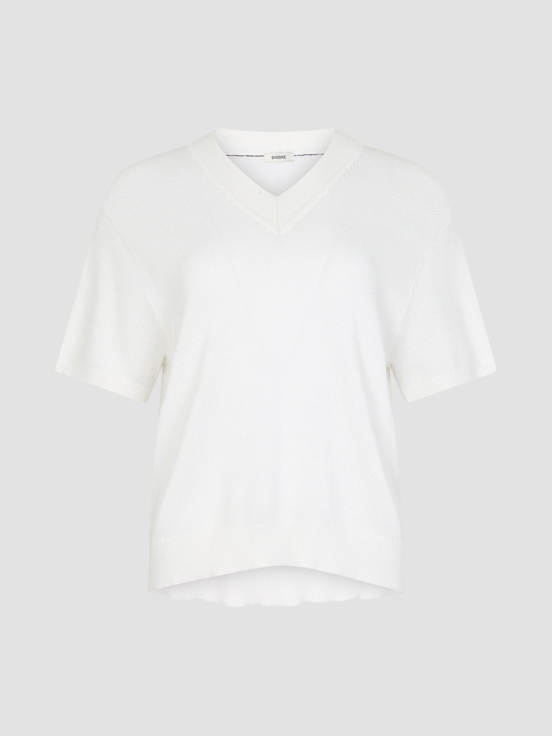 Cotton Linen V-Neck T-Shirt - Image 7