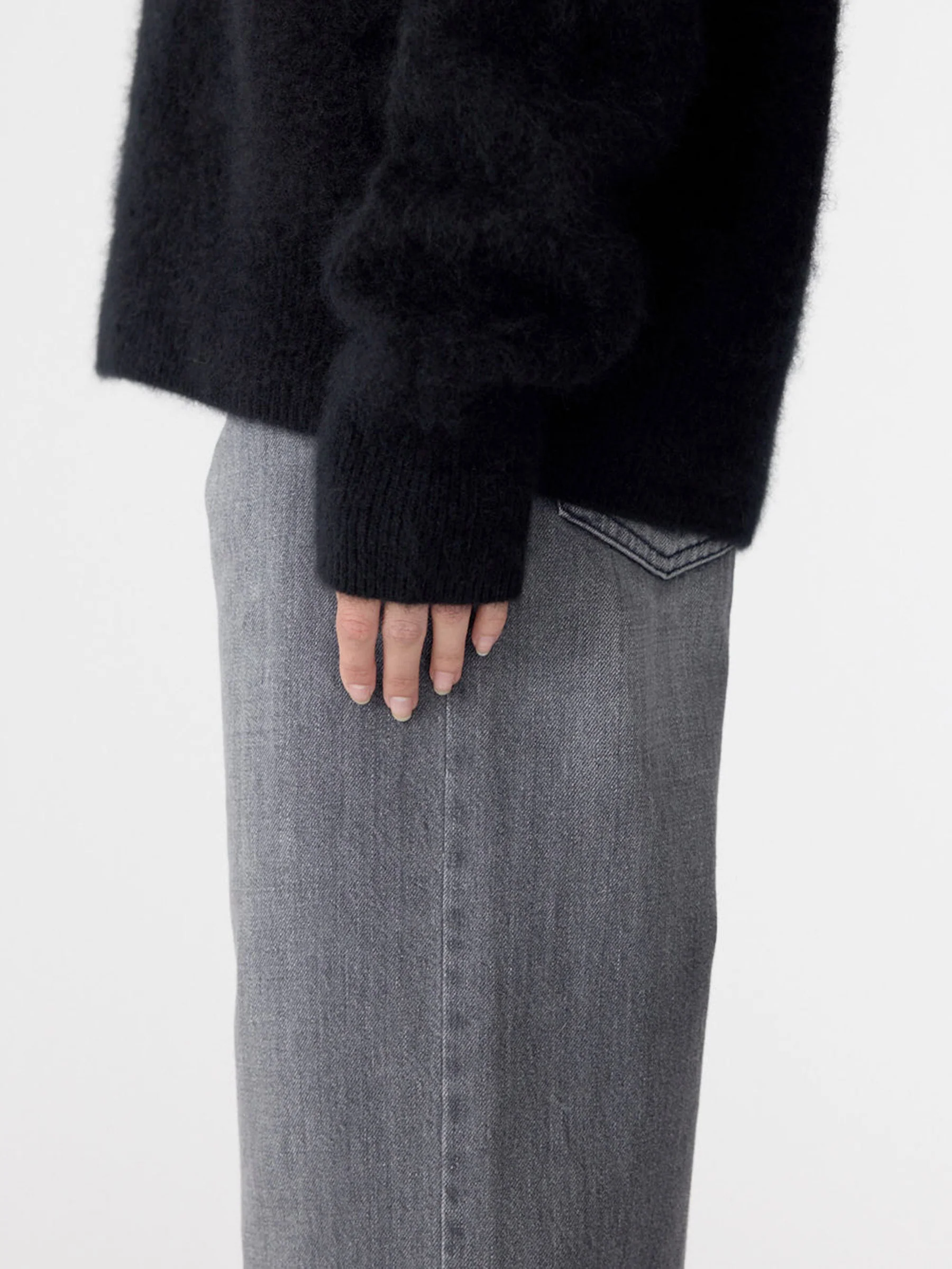 Deep V Textured Knit - Image 4