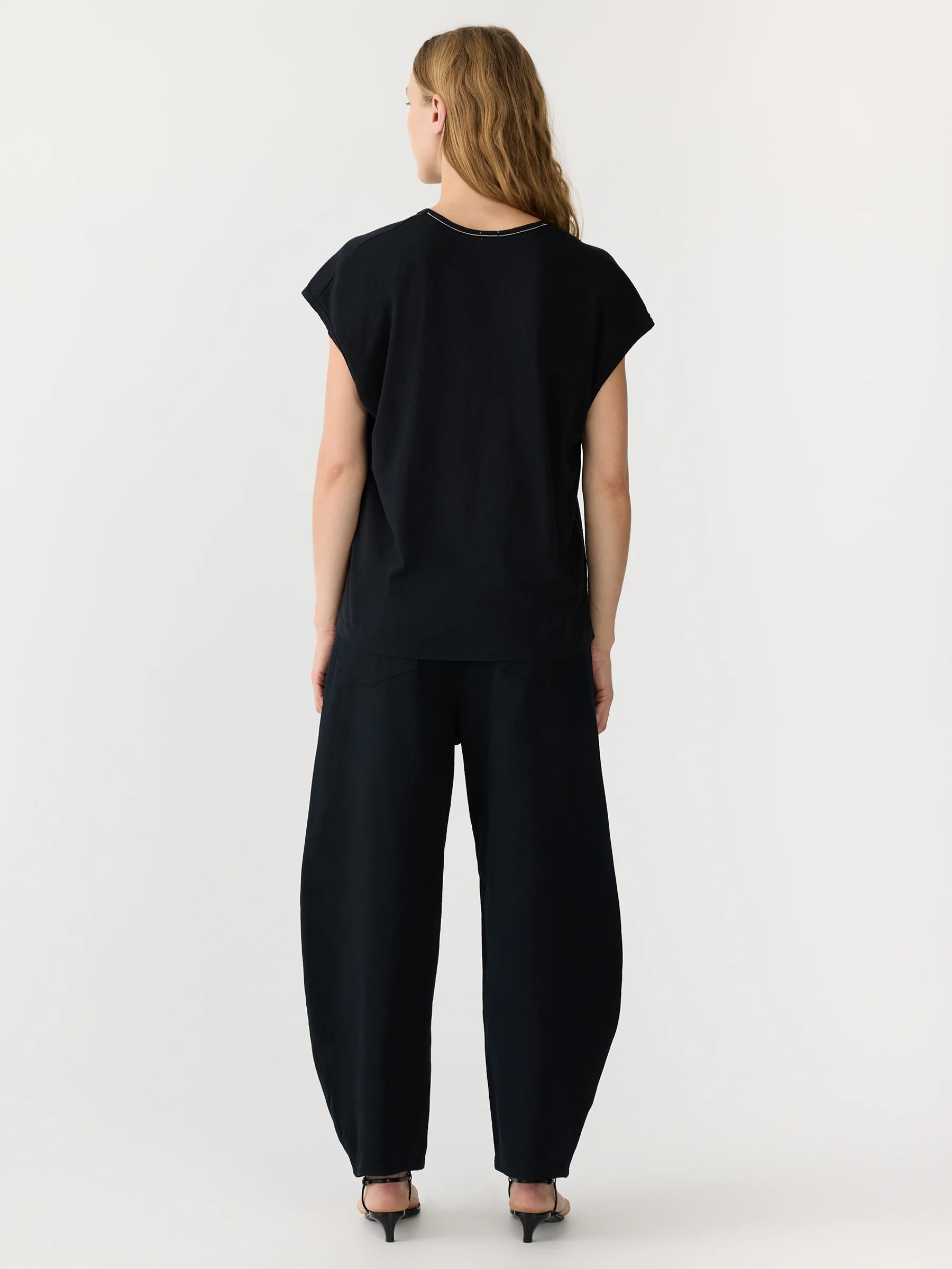 Fine Bind Scoop Neck Tank - Image 6
