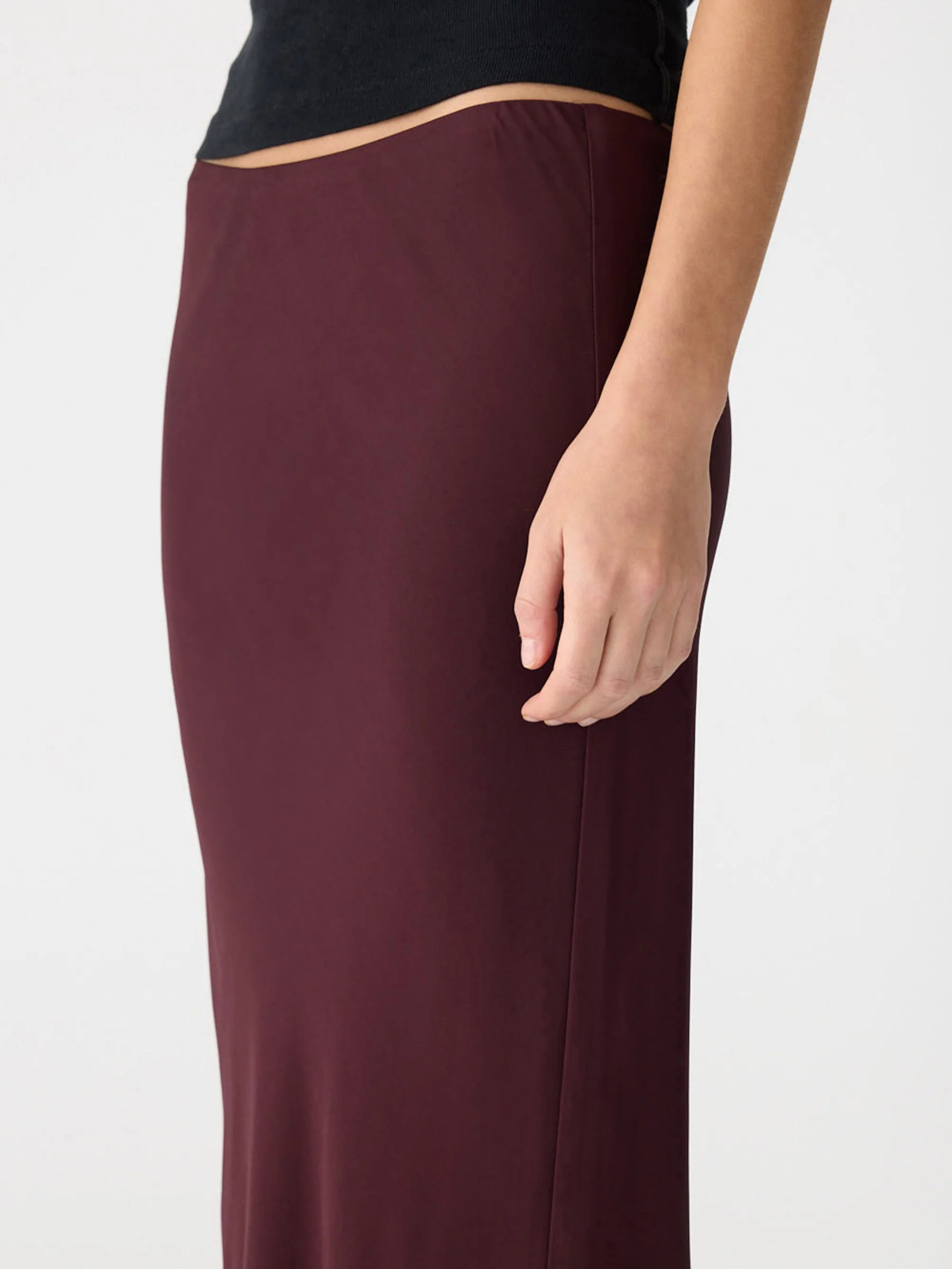 Fine Silk Crepe Slip Skirt - Image 3