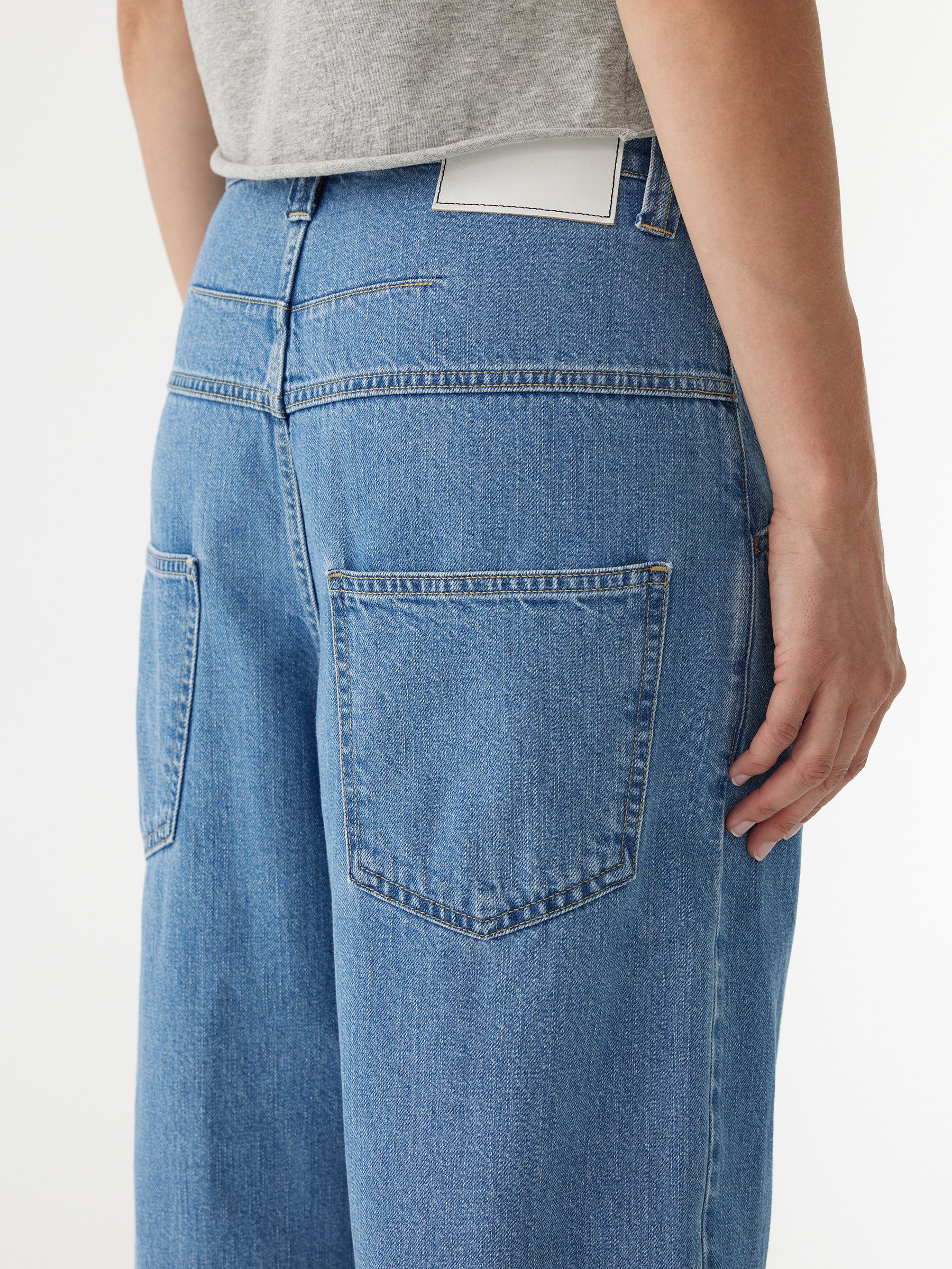 Universal Low Rise Jean - Image 8