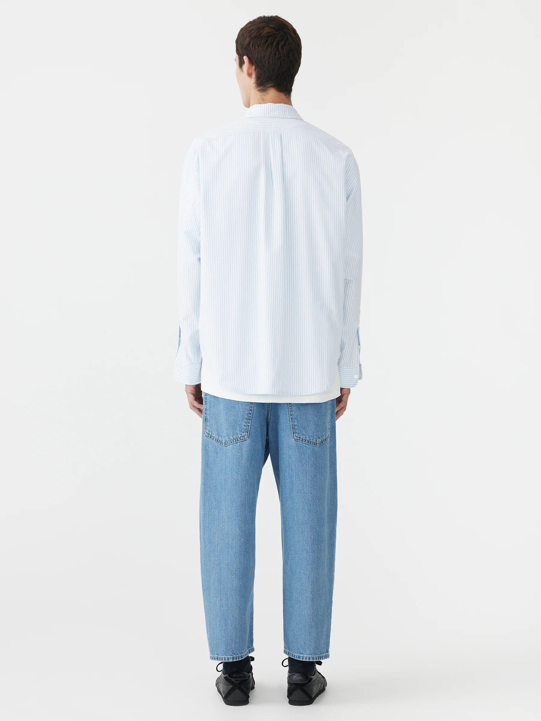 Universal Oversized Shirt - Image 10