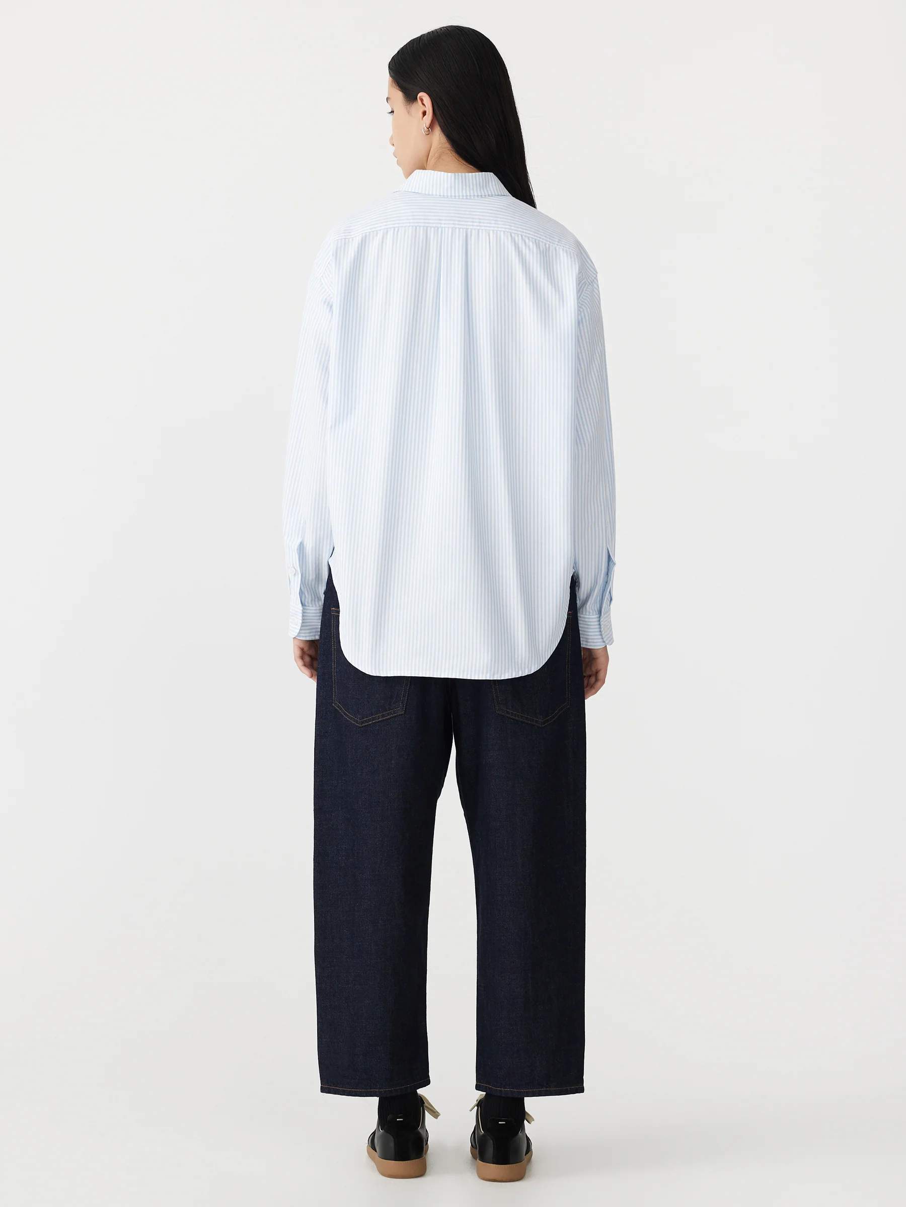 Universal Oversized Shirt - Image 9