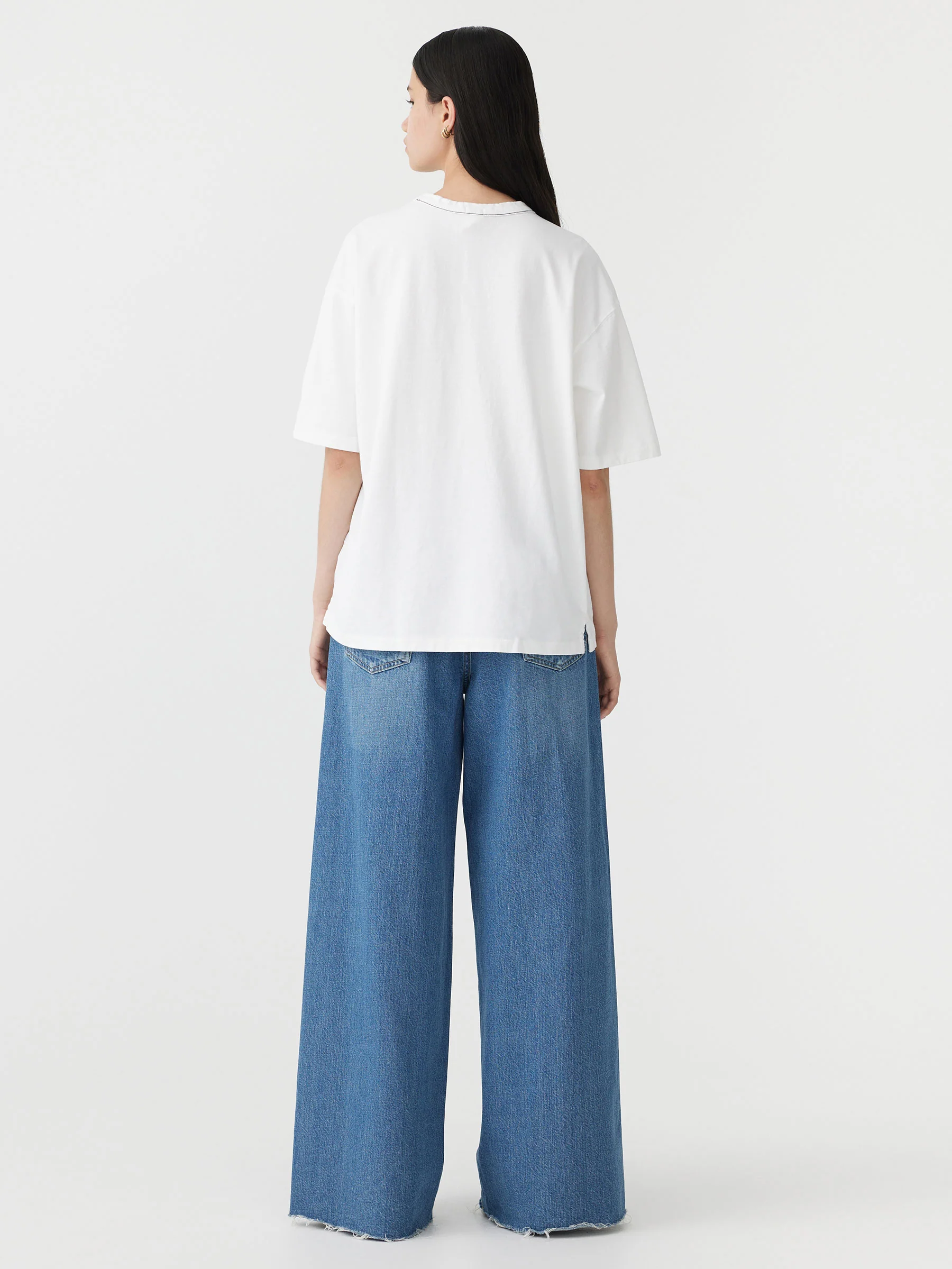 Universal Oversized Short Sleeve T-Shirt - Image 11