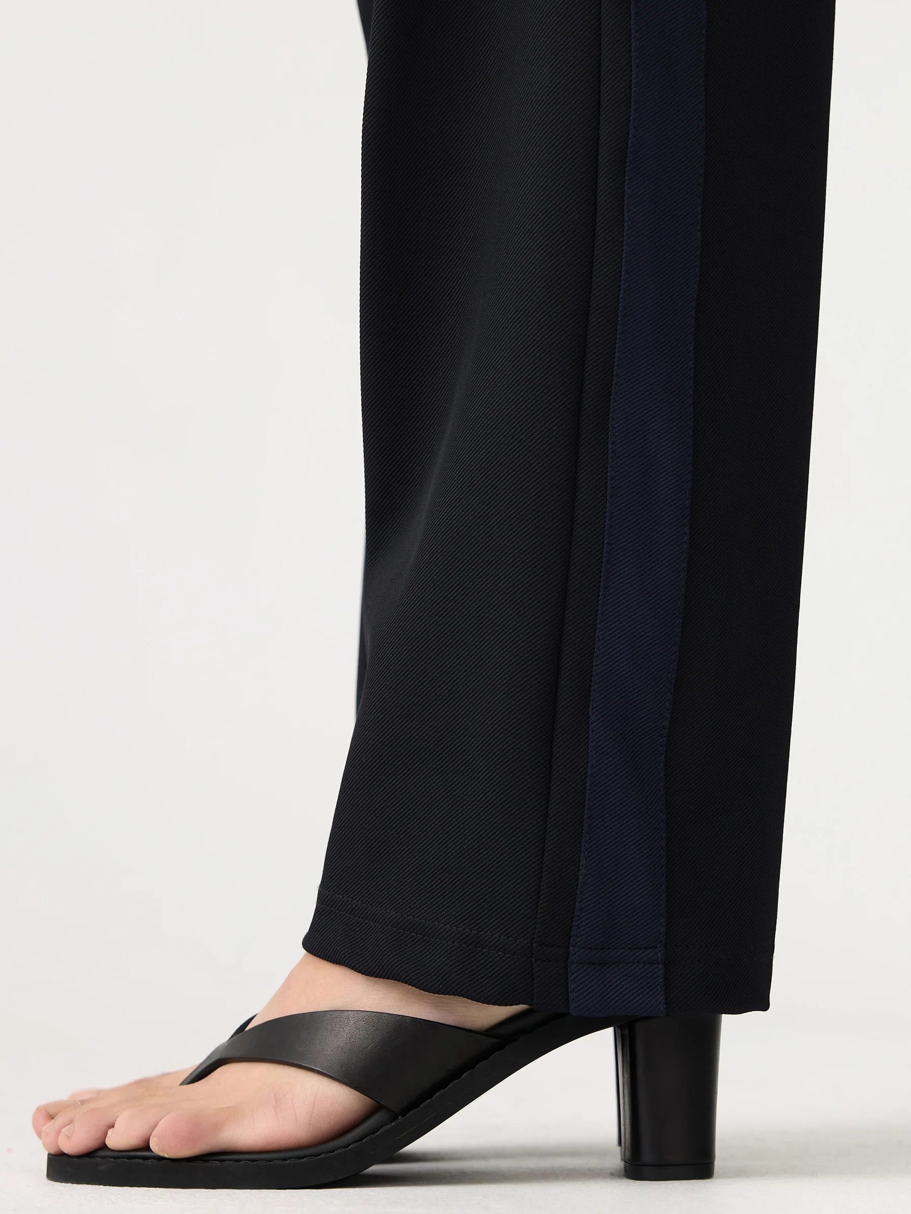 Universal Twill Trackpant - Image 6
