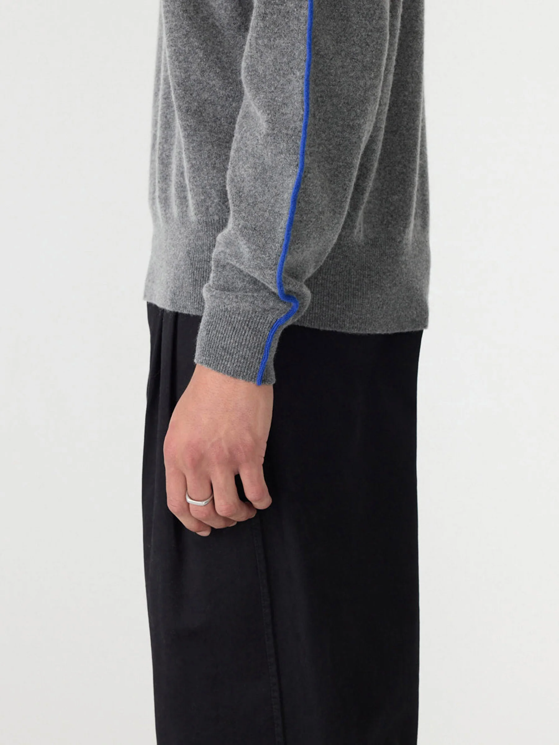Universal Wool Cashmere Knit - Image 5